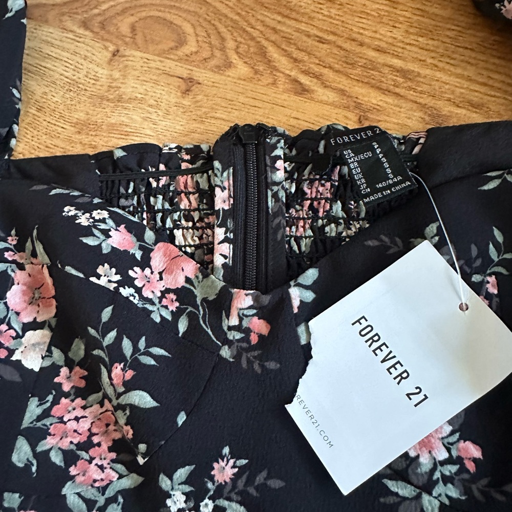 NWT Forever 21 Dresses Size S - Picture 8 of 16
